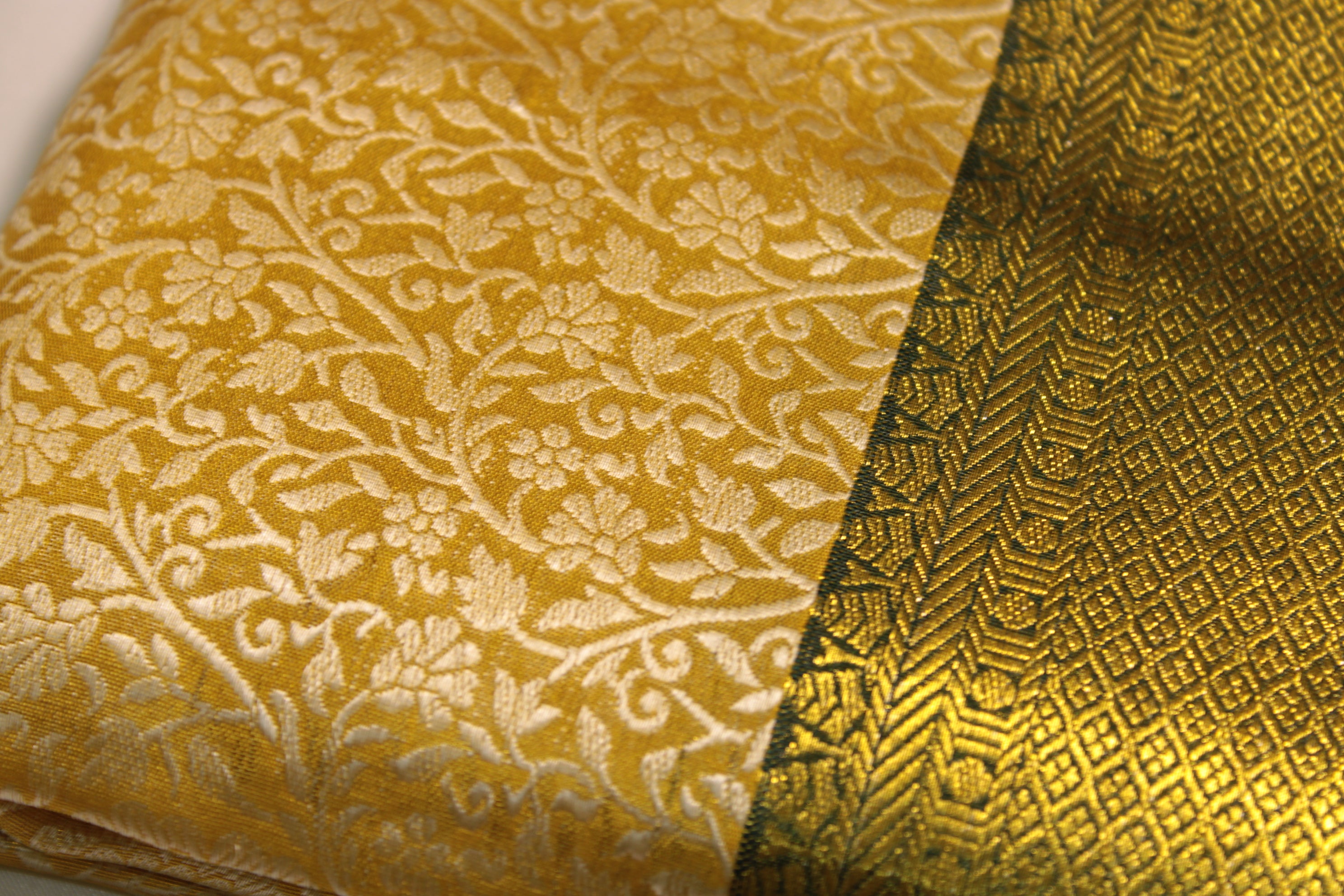 Kanjivaram tissue saree