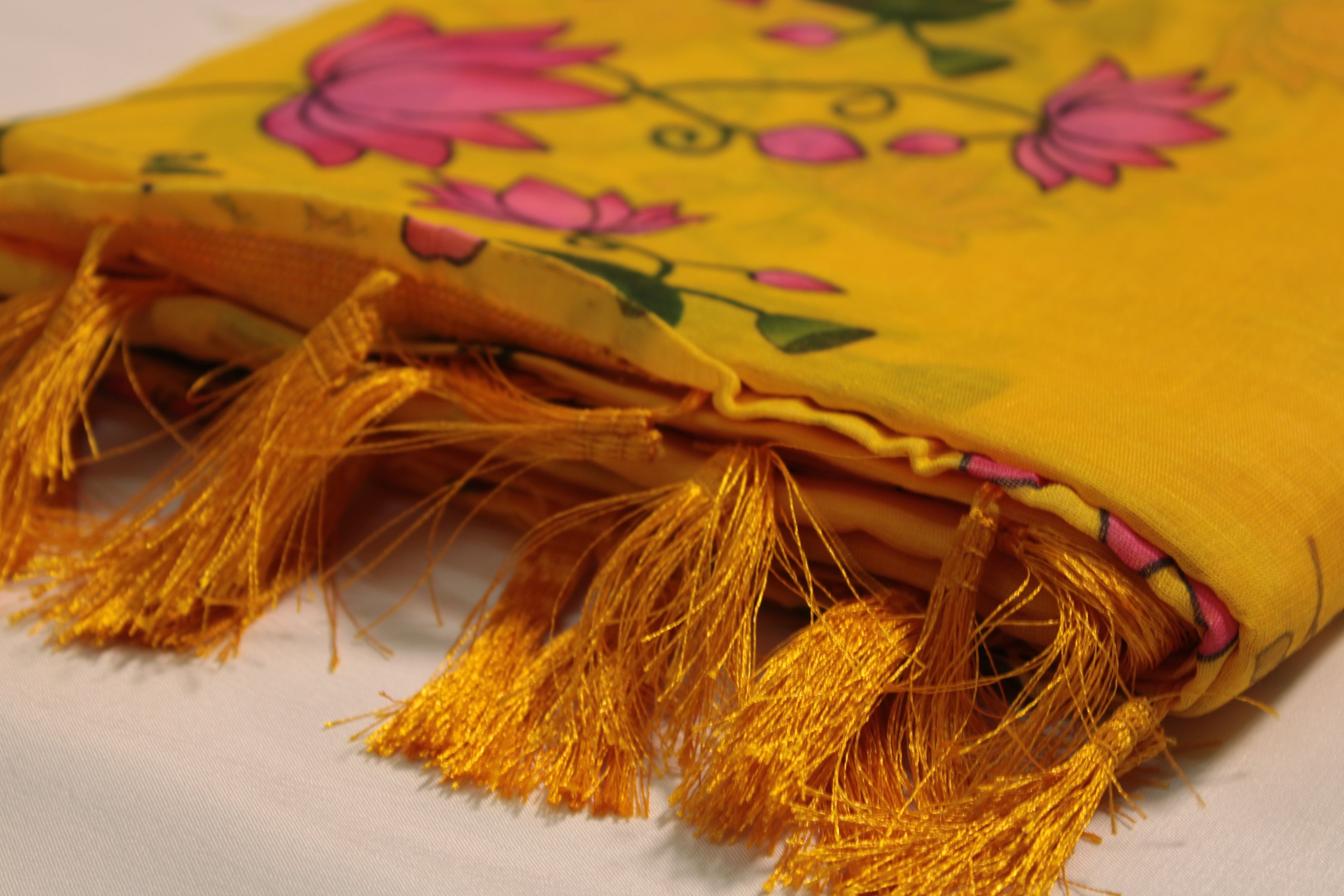 Trendy Lenin Cotton Saree