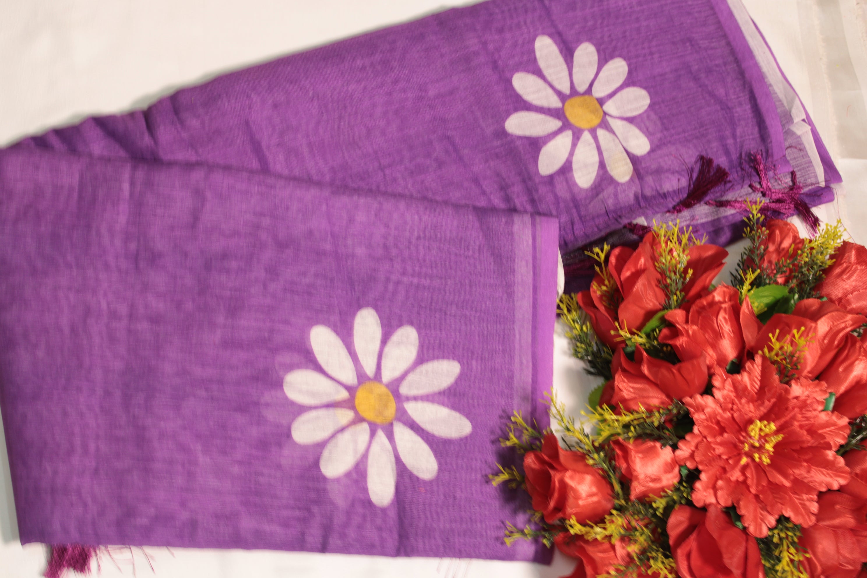 Trendy Lenin Cotton Saree